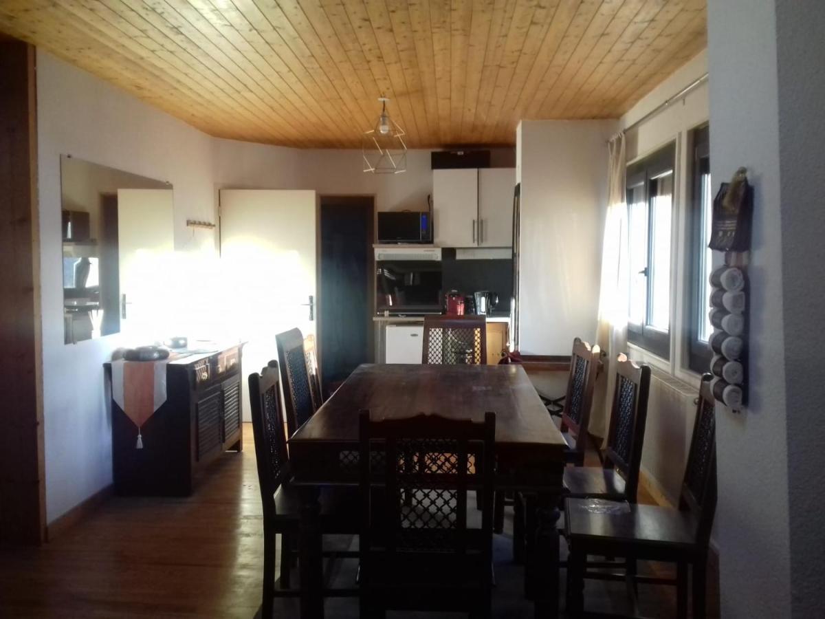 Appartement En Loft 50M2 Dans Maison Avec Chambre En Mezzanine Et Canapes Lits Dans Salon Сен-Пиер-дьо-Шартрьоз Екстериор снимка